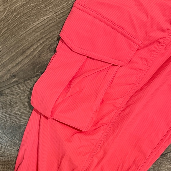 lululemon Dance Studio Relaxed-Fit Cargo Jogger – Bright Coral – Size M – NWT - Picture 5 of 7